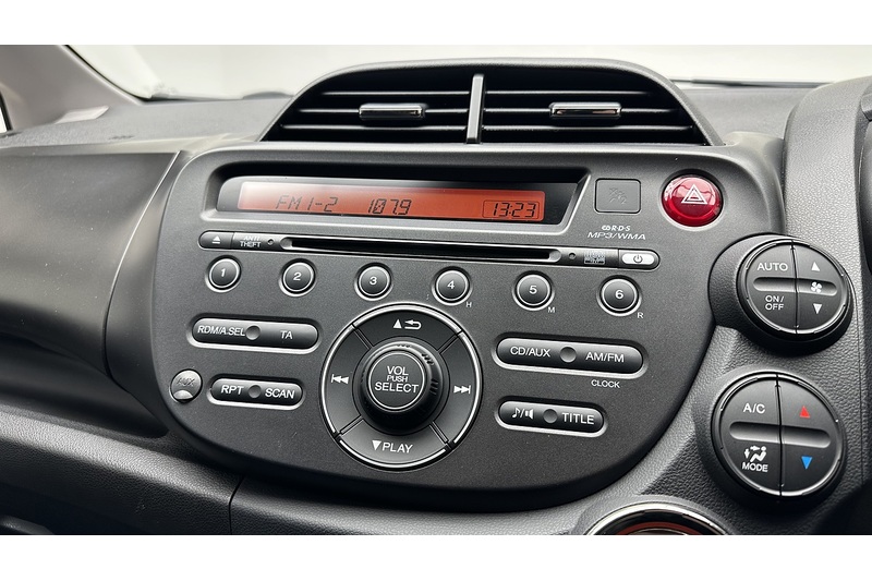 Honda Jazz i-VTEC ES Plus - U1117