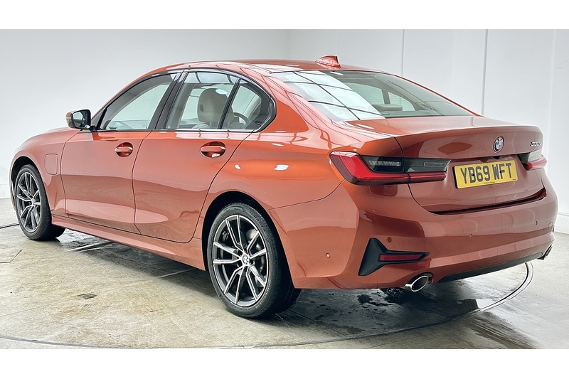BMW 3 Series 330e Sport Pro - U1119
