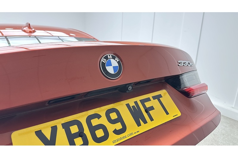 BMW 3 Series 330e Sport Pro - U1119