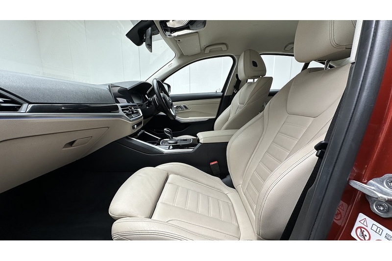 BMW 3 Series 330e Sport Pro - U1119
