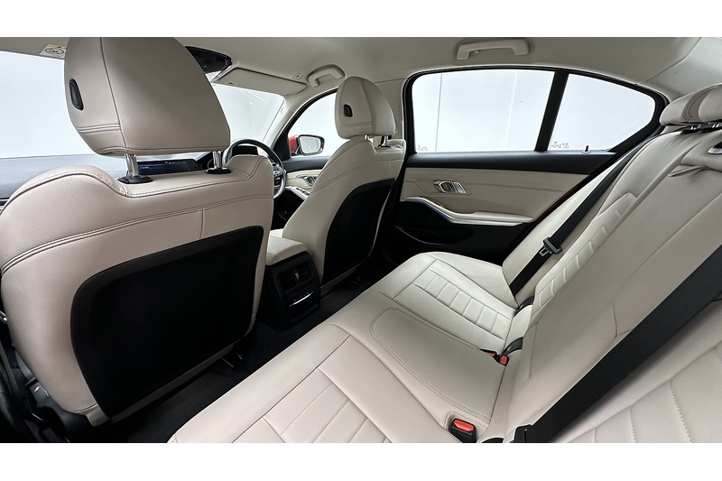 BMW 3 Series 330e Sport Pro - U1119