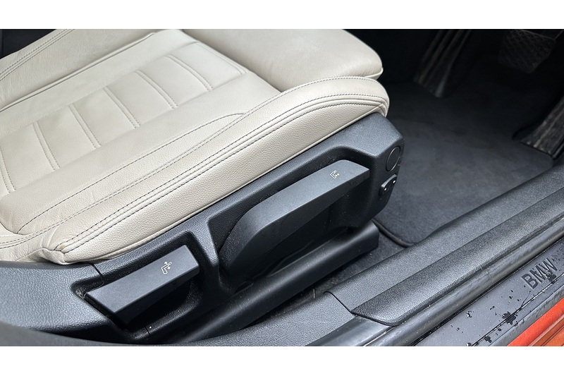 BMW 3 Series 330e Sport Pro - U1119