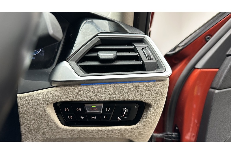 BMW 3 Series 330e Sport Pro - U1119