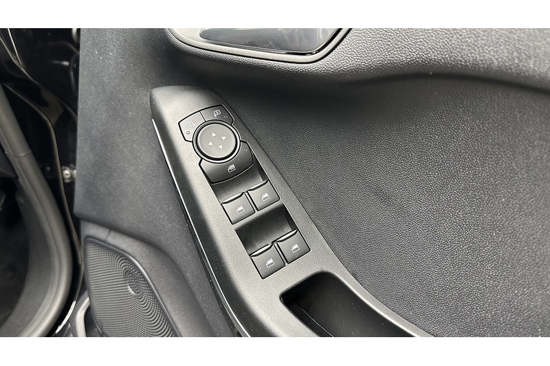 Ford Fiesta T EcoBoost MHEV ST-Line - U1143