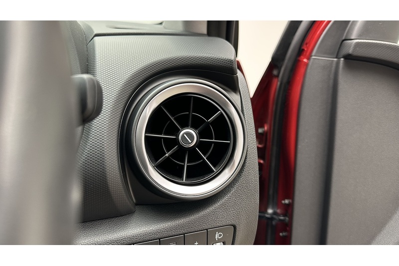 Hyundai KONA T-GDi MHEV Ultimate - U1211