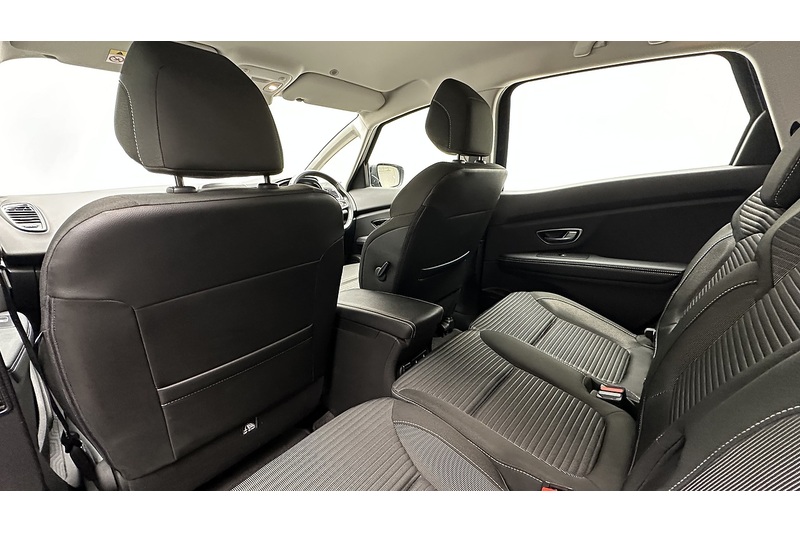 Renault Scenic Blue dCi Iconic - U1213