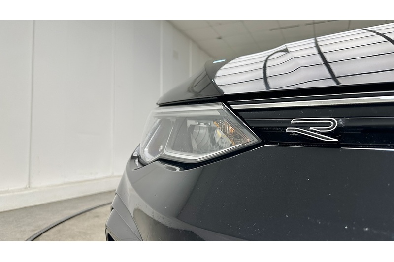 Volkswagen Golf TSI R-Line - U1217