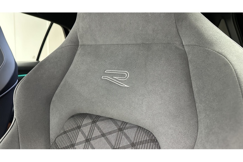 Volkswagen Golf TSI R-Line - U1217