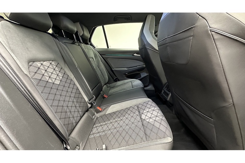 Volkswagen Golf TSI R-Line - U1217