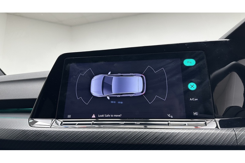 Volkswagen Golf TSI R-Line - U1217