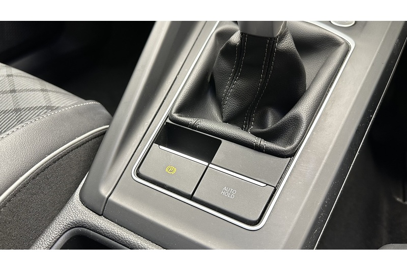 Volkswagen Golf TSI R-Line - U1217