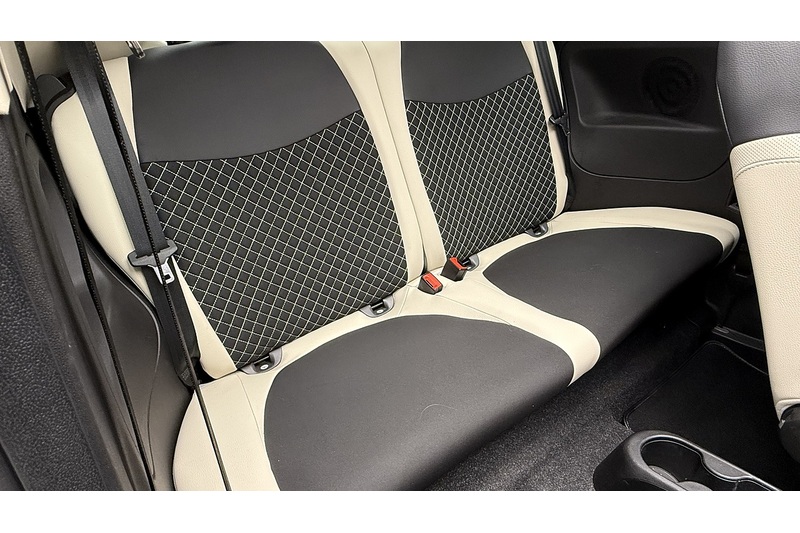 Fiat 500C MHEV Dolcevita Plus - U1227