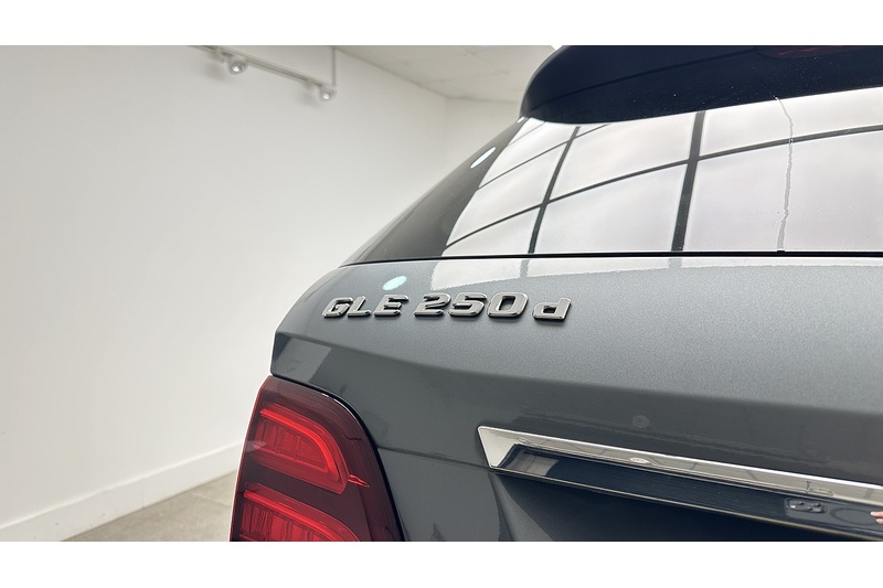 Mercedes-Benz GLE GLE250d AMG Line - U1241