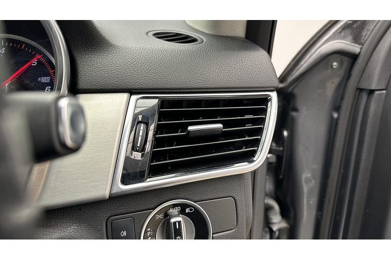 Mercedes-Benz GLE GLE250d AMG Line - U1241