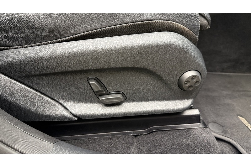 Mercedes-Benz EQC EQC 400 AMG Line - U1248