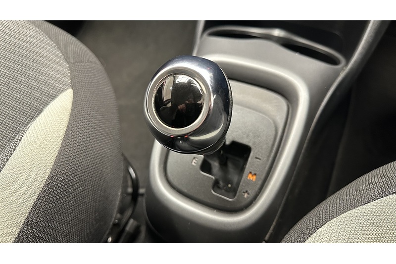 Toyota AYGO VVT-i x-play - U1276