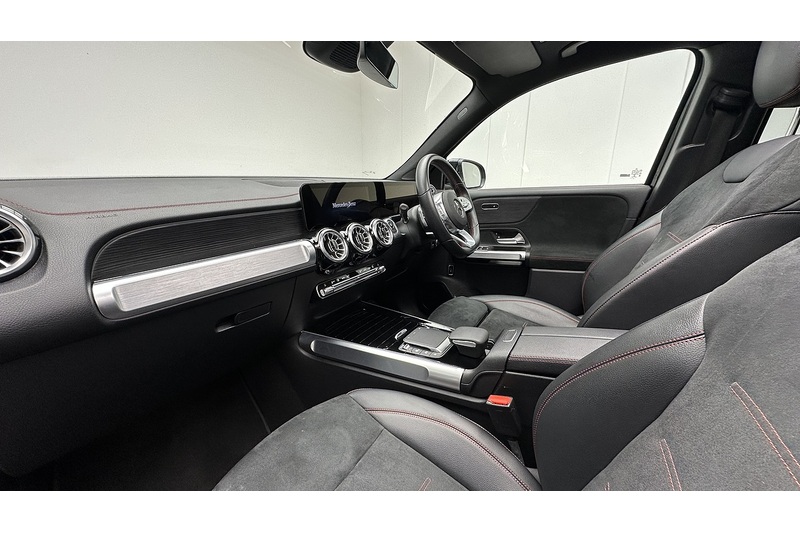 Mercedes-Benz EQB EQB 350 AMG Line - U1277