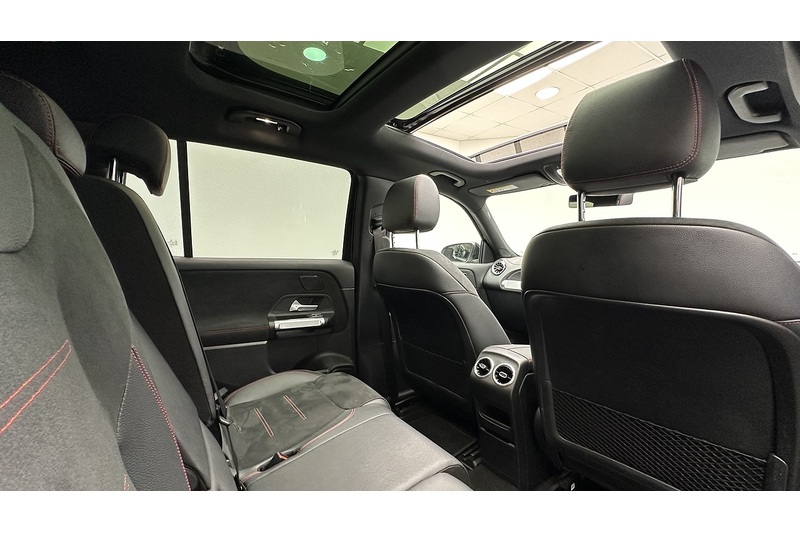 Mercedes-Benz EQB EQB 350 AMG Line - U1277