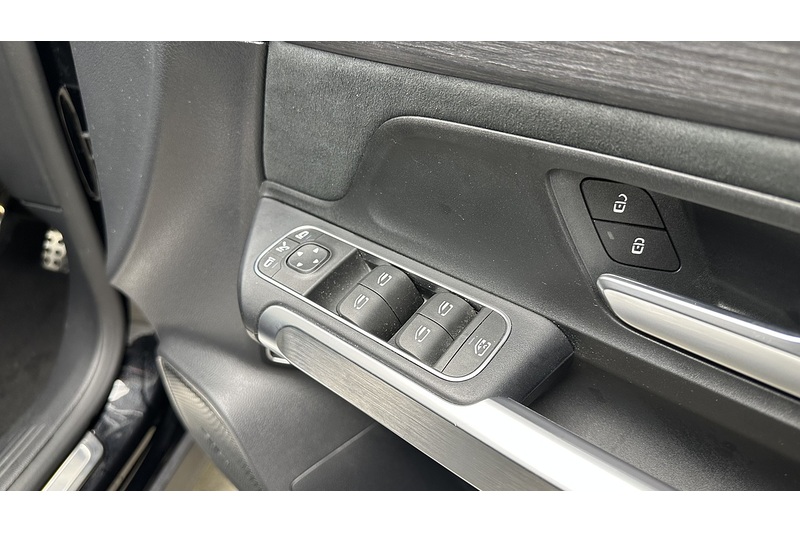 Mercedes-Benz EQB EQB 350 AMG Line - U1277