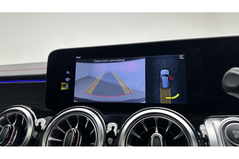 Mercedes-Benz EQB EQB 350 AMG Line - U1277