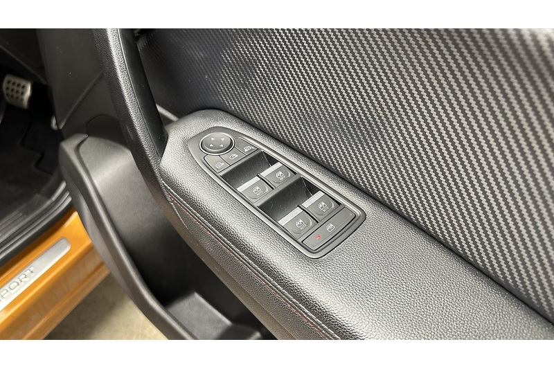 Renault Captur E-TECH RS Line - U1278