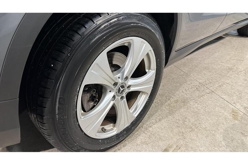 Mercedes-Benz GLC 2.1 GLC220d Sport SUV 5dr Diesel G-Tronic+ 4MATIC Euro 6 (s/s) (170 ps) - U128