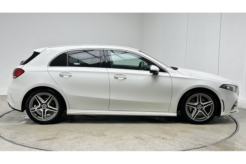 Mercedes-Benz A Class A220 AMG Line - U1300