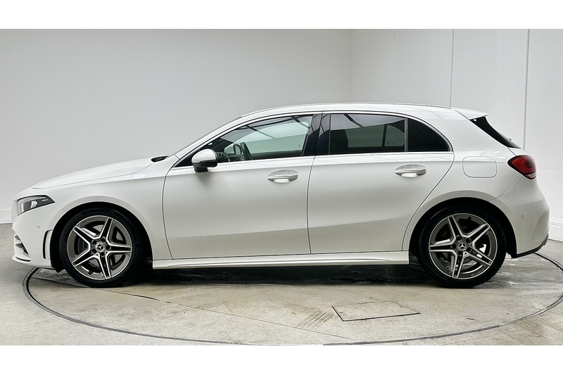 Mercedes-Benz A Class A220 AMG Line - U1300
