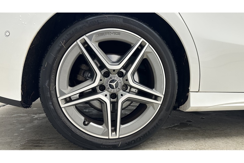 Mercedes-Benz A Class A220 AMG Line - U1300