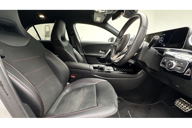 Mercedes-Benz A Class A220 AMG Line - U1300