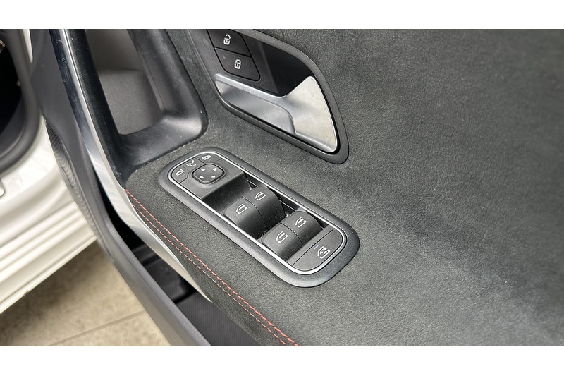 Mercedes-Benz A Class A220 AMG Line - U1300