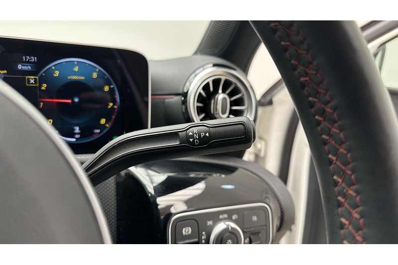 Mercedes-Benz A Class A220 AMG Line - U1300