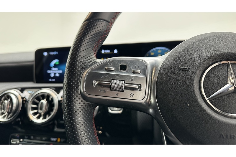 Mercedes-Benz A Class A220 AMG Line - U1300