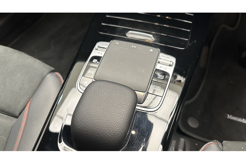 Mercedes-Benz A Class A220 AMG Line - U1300