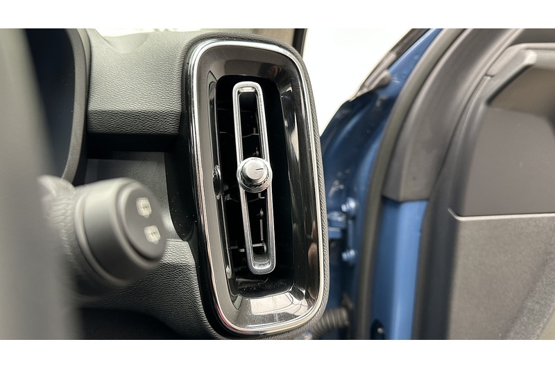 Volvo XC40 h T5 Ultimate Bright - U1446