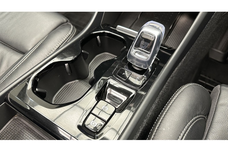 Volvo XC40 h T5 Ultimate Bright - U1446