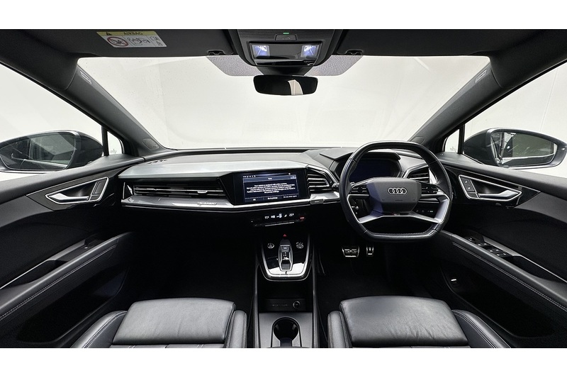Audi Q4 e-tron Launch Edition - U1540