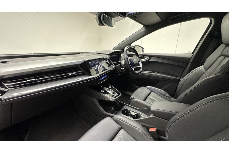 Audi Q4 e-tron Launch Edition - U1540