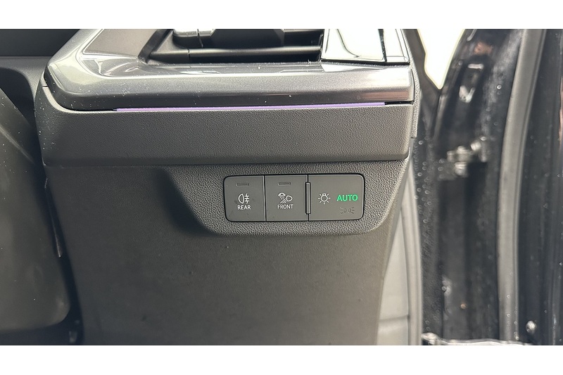 Audi Q4 e-tron Launch Edition - U1540