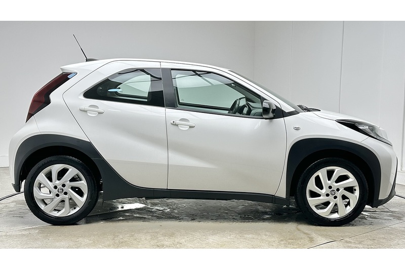 Toyota Aygo X VVT-i Pure - U1545