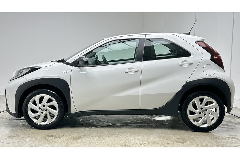 Toyota Aygo X VVT-i Pure - U1545