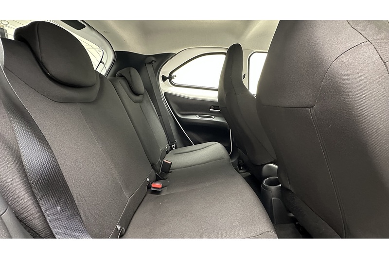 Toyota Aygo X VVT-i Pure - U1545