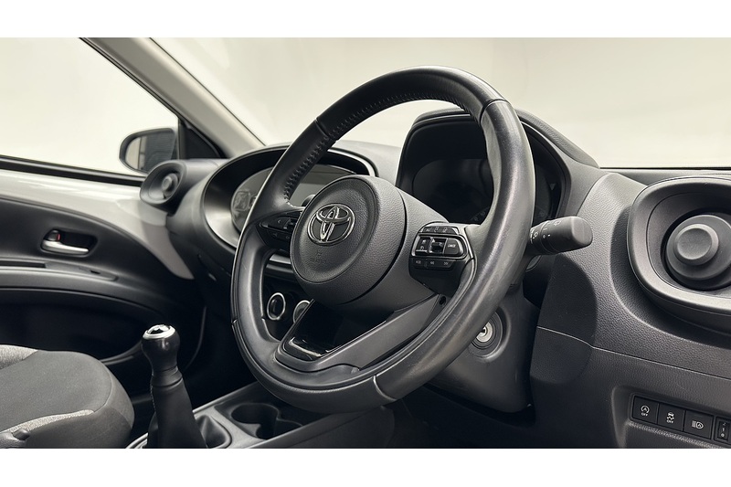 Toyota Aygo X VVT-i Pure - U1545
