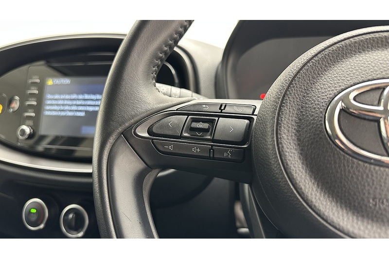 Toyota Aygo X VVT-i Pure - U1545