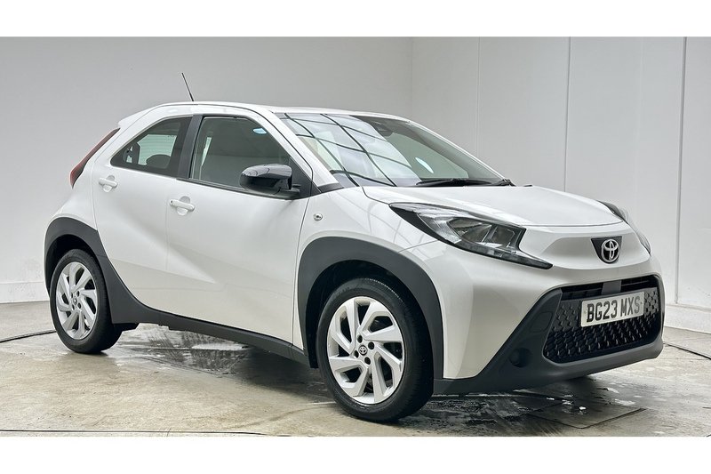 Toyota Aygo X VVT-i Pure - U1545