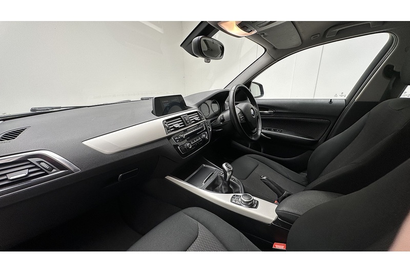 BMW 1 Series 116d SE Business - U1555