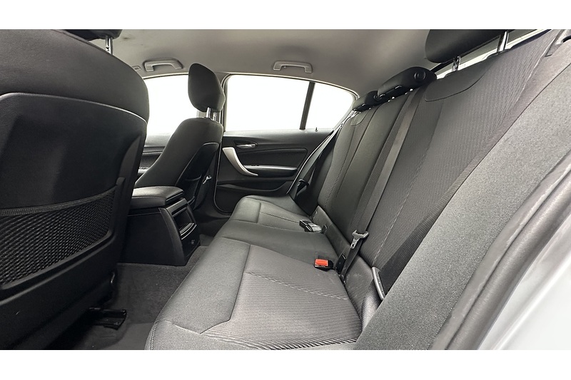 BMW 1 Series 116d SE Business - U1555