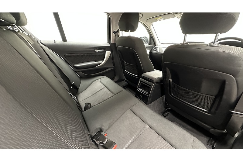 BMW 1 Series 116d SE Business - U1555