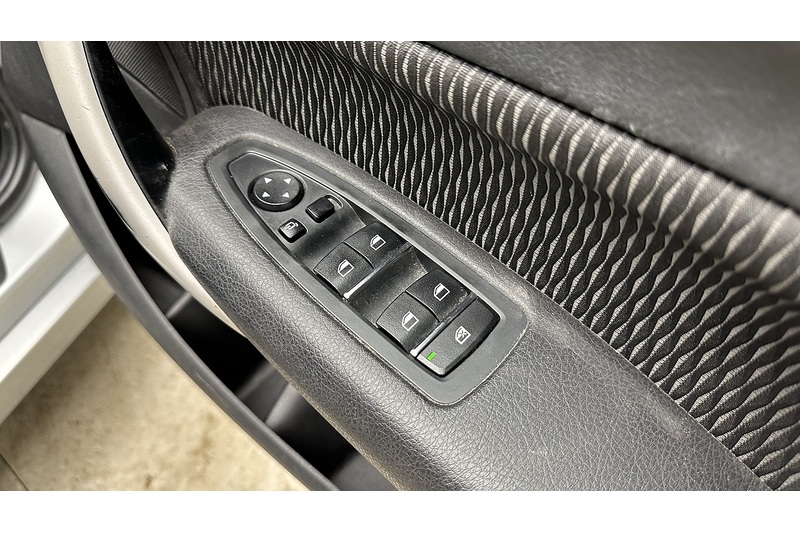 BMW 1 Series 116d SE Business - U1555