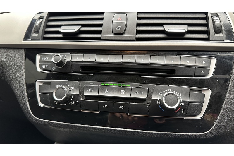 BMW 1 Series 116d SE Business - U1555